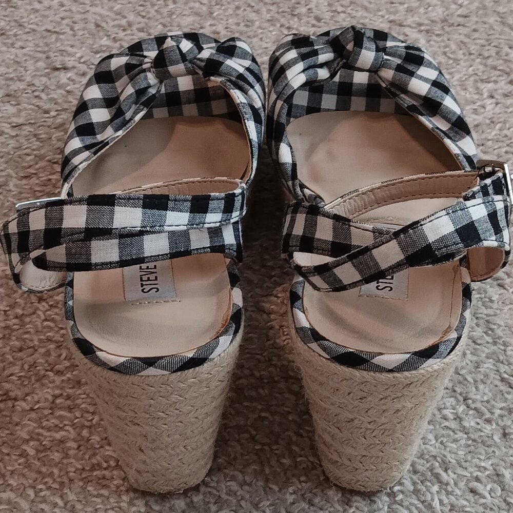 Steve Madden black and white sandal heels - Picture 2 of 5